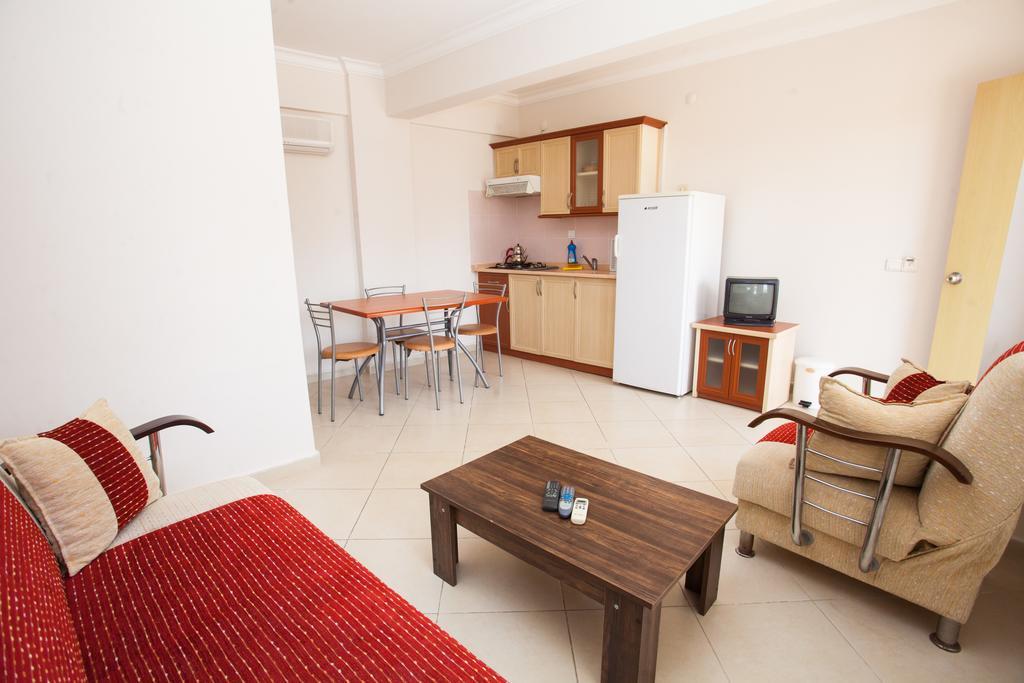 Yalcinkaya Apart Hotel Çeşme Luaran gambar