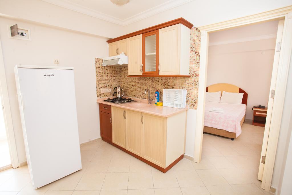 Yalcinkaya Apart Hotel Çeşme Luaran gambar