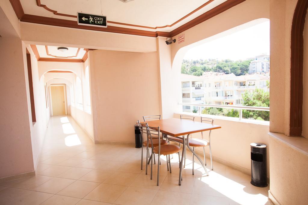 Yalcinkaya Apart Hotel Çeşme Luaran gambar