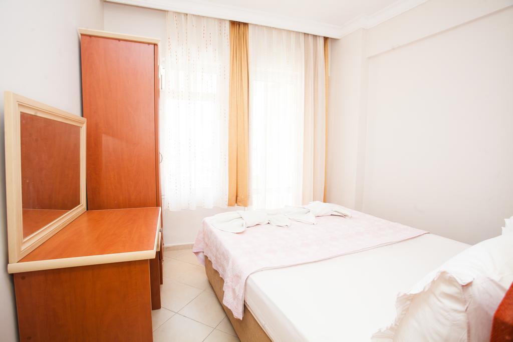 Yalcinkaya Apart Hotel Çeşme Luaran gambar