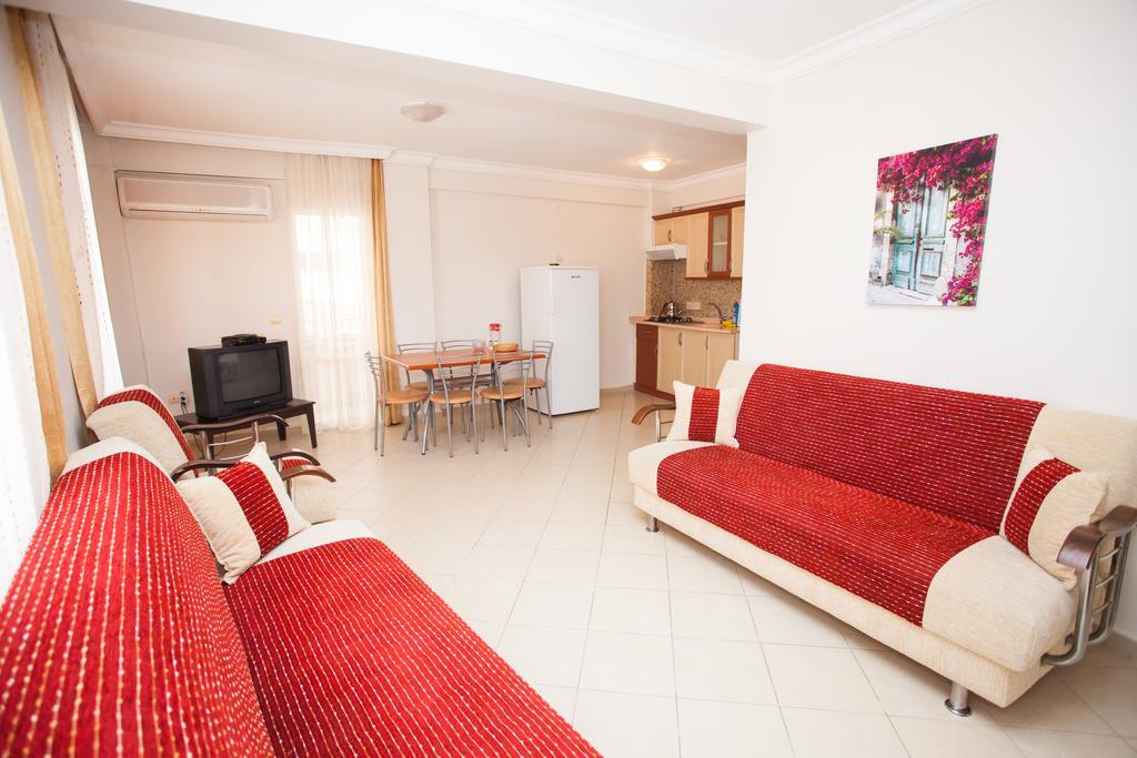 Yalcinkaya Apart Hotel Çeşme Luaran gambar