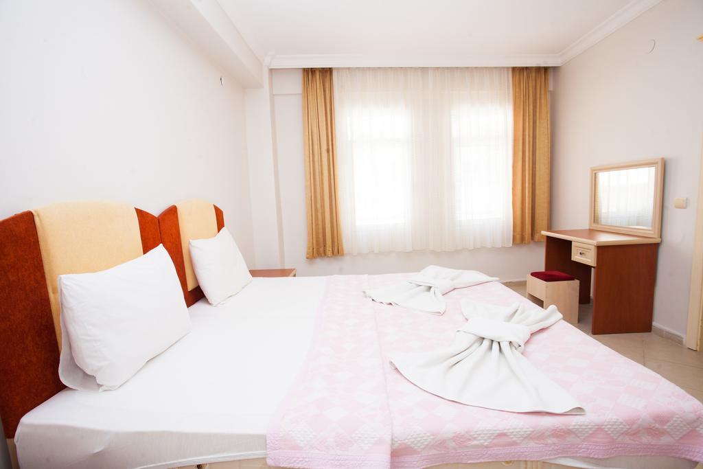 Yalcinkaya Apart Hotel Çeşme Luaran gambar